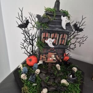 Light up haunted house