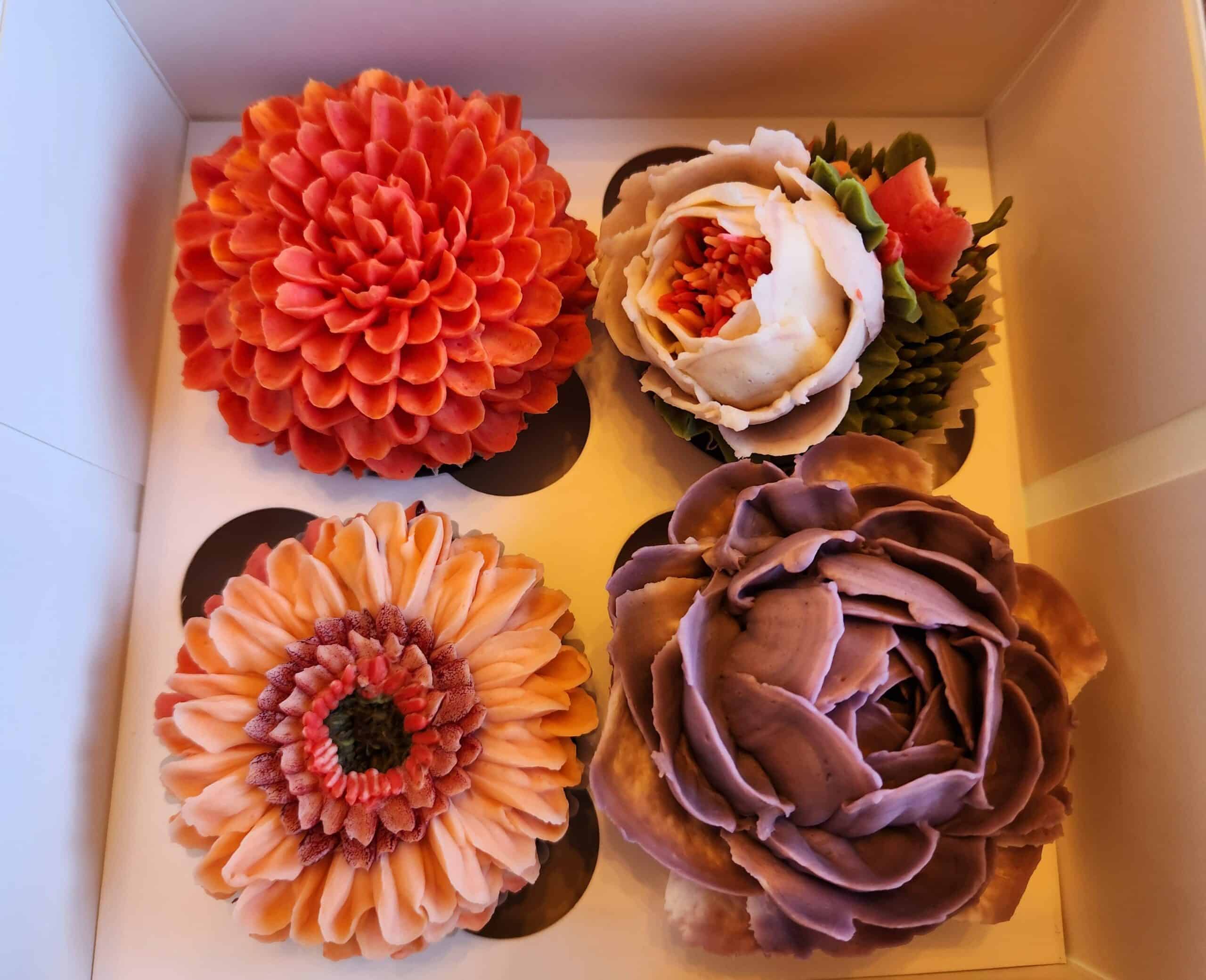 Fall Floral Cupcakes Chocolate - Image 2