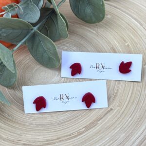 Assorted leaf studs